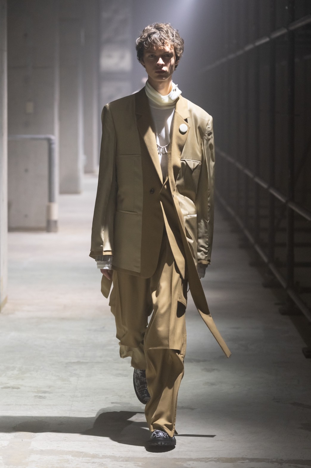 LOOK | FORSOMEONE(フォーサムワン)公式ONLINE STORE