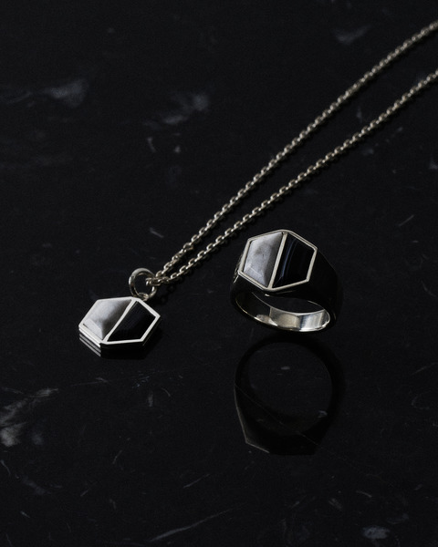 W TM RING ONYX  HOWLITE 詳細画像