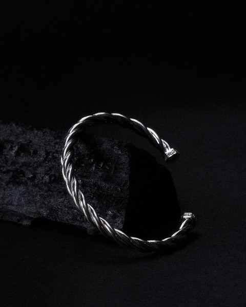 TWIST BANGLE M SILVER 詳細画像