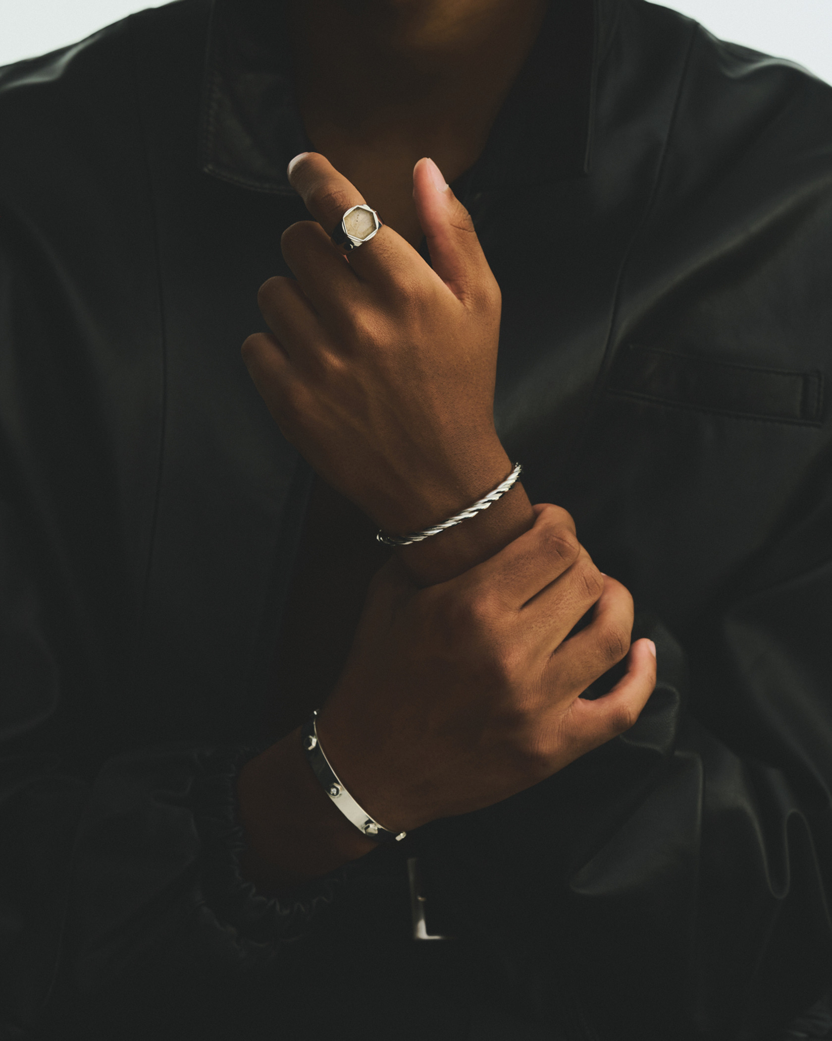 W TM BOLT BANGLE M SILVER 詳細画像 Silver 1