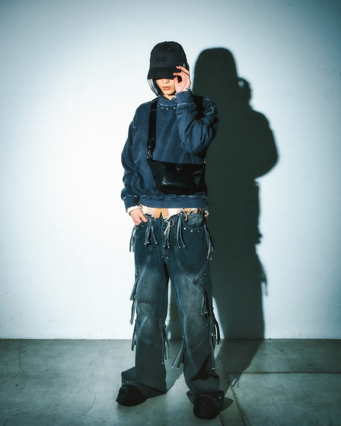 STUDS SWEAT 詳細画像